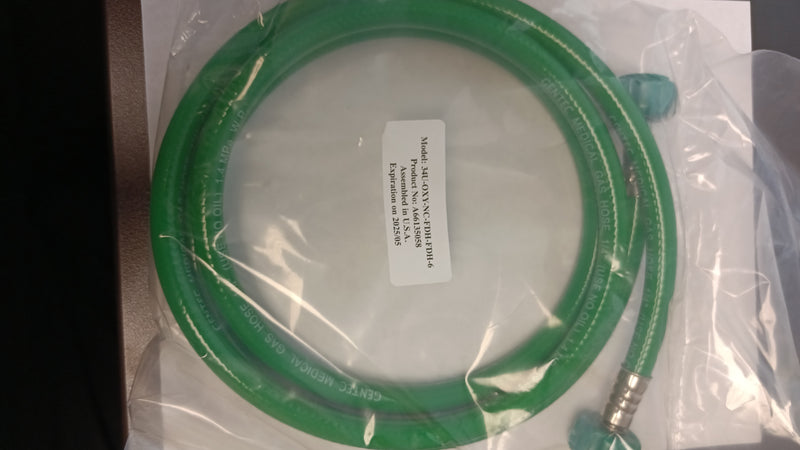 6ft Oxygen Hose with Hand Tightening Grips - Clearance